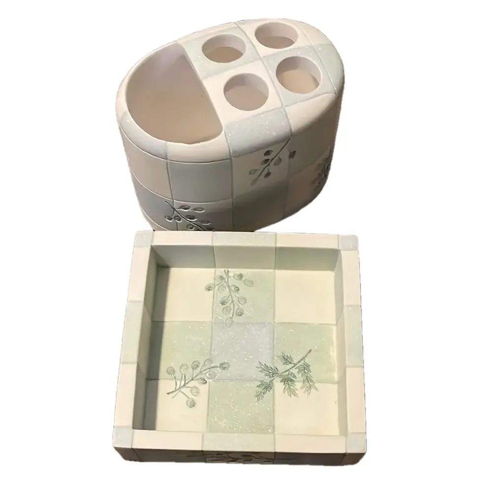 Toothbrush and Soap Dish Bathroom Set, White Green